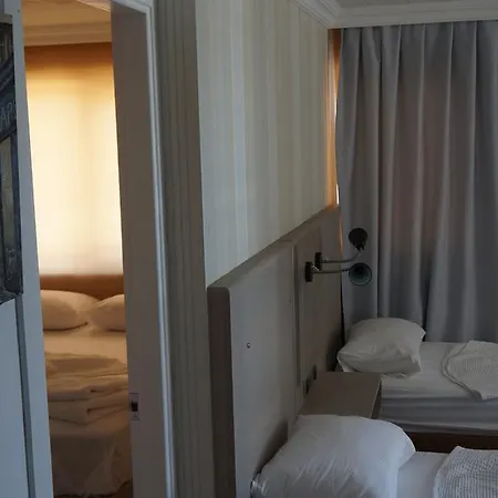 Hotel Marine