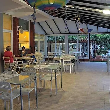 Hotel Marine *